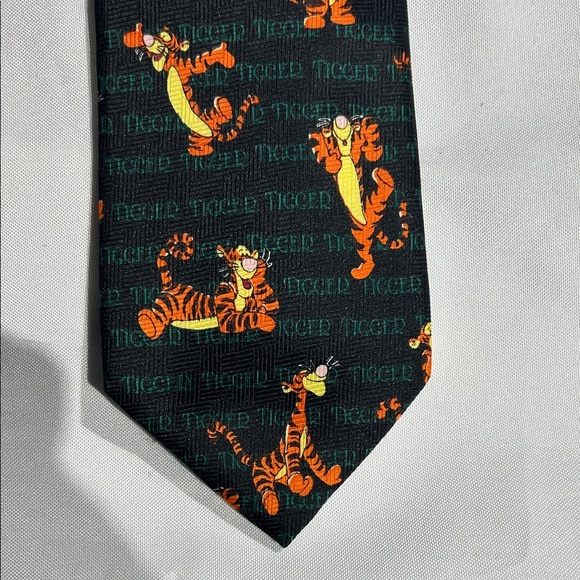 Playful Tigger Character Tie - Black and Orange - Picture 2 of 6